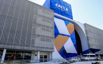 Caixa e BB liberam abono salarial para nascidos em maio e junho