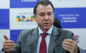 Brasil fecha 2025 com aumento de 5% no estoque de empregos