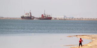 Explosões próximas ao Canal de Suez reacendem tensões no Oriente Médio