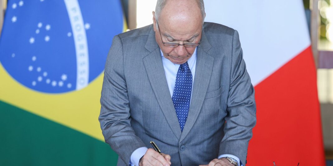 Itamaraty alerta para risco de EUA usar força militar no Brasil
