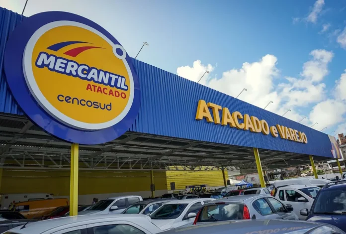 Mercantil-Atacado-e1711464760842-696x470.webp