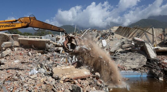 Número de mortos pelos terremotos na Venezuela sobe para 3.811 Número de mortos pelos terremotos na Venezuela sobe para 3.811