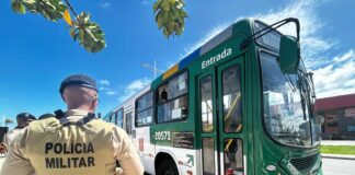 Ônibus Seguem Sem Circular No Nordeste De Amaralina Após Confronto Que Deixou PMs Baleados Ônibus Seguem Sem Circular No Nordeste De Amaralina Após Confronto Que Deixou PMs Baleados