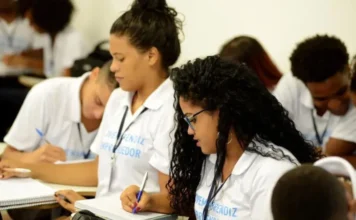 Prefeitura de Salvador abre inscrições para 600 vagas no Projeto Jovem Aprendiz Empreendedor; saiba como participar