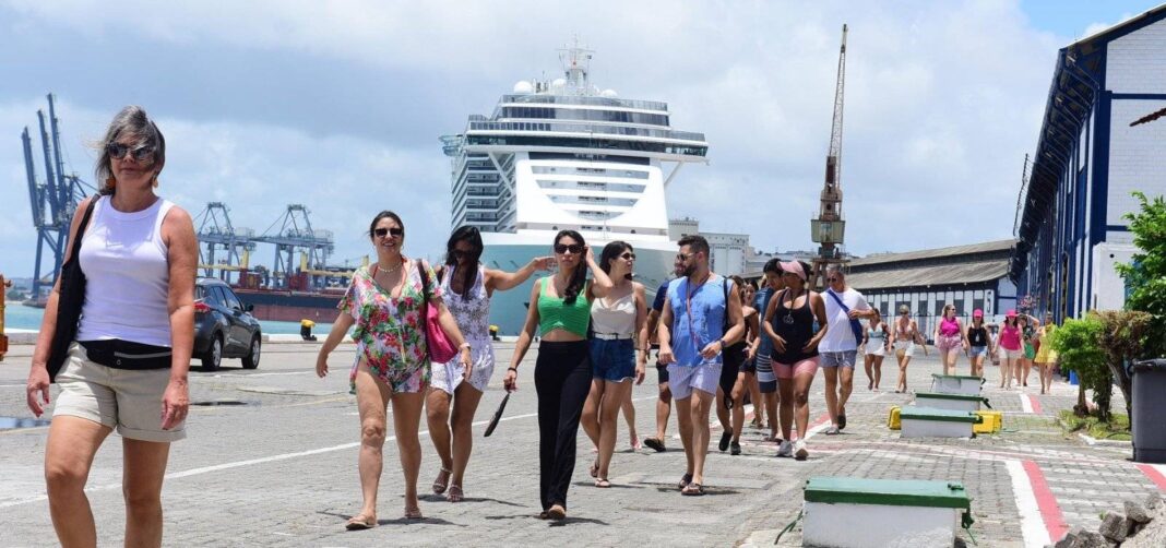 Salvador Recebe Mais De 114 Mil Turistas Estrangeiros No Primeiro Semestre