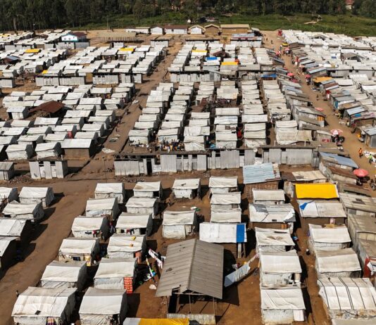 Surto de Ebola no Congo ainda está em “fase de expansão”, afirma OMS Surto de Ebola no Congo ainda está em “fase de expansão”, afirma OMS