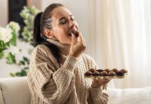 Desejo por chocolate após o almoço vai além da fome, diz médico