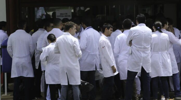 Enare: inscrição para residência médica com pré-requisito segue até 4ª