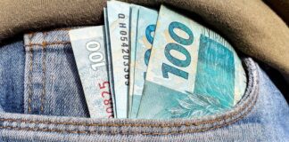 Beneficiários com NIS de final 4 recebem Bolsa Família de agosto