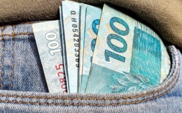 Beneficiários com NIS de final 4 recebem Bolsa Família de agosto