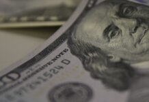 Tarifaço de 25% dos EUA sobre o Brasil começa a valer; saiba mais