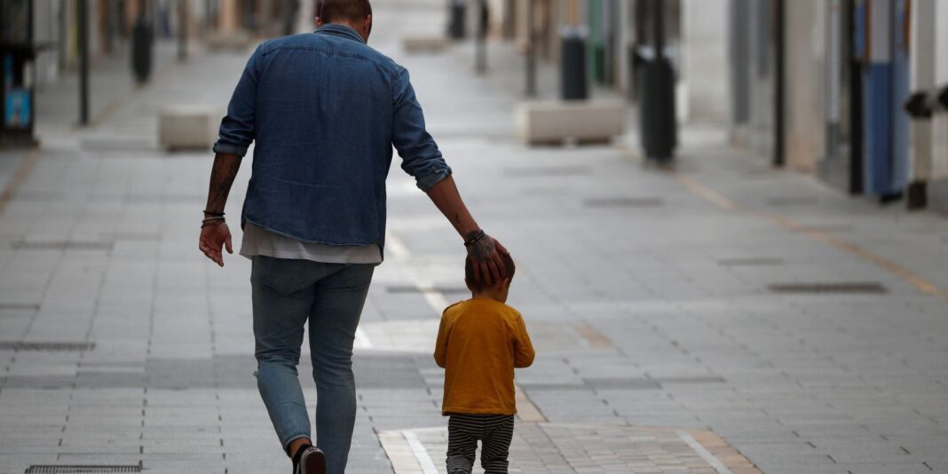 2020-04-26t203748z_1692480932_rc2kcg989v4i_rtrmadp_3_health-coronavirus-spain-children.jpg