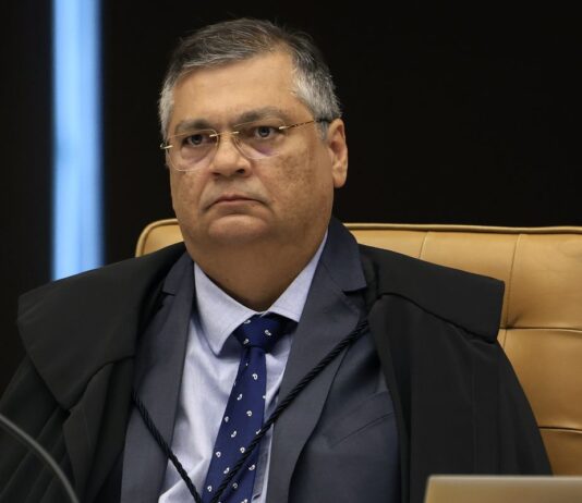 PF poderá acessar investigação sobre produtora do filme Dark Horse