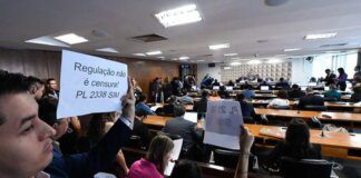 No Congresso, especialistas discutem embate entre jornalismo e IA