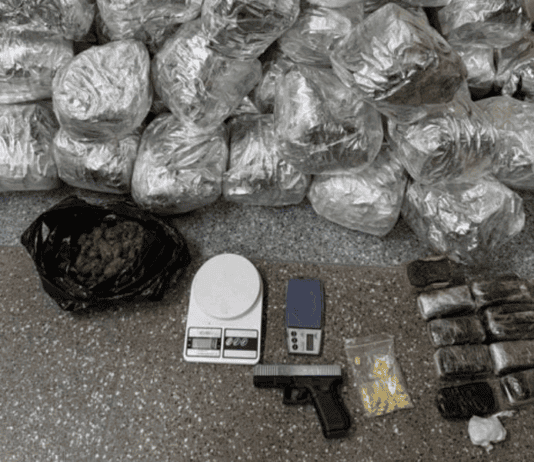 Ação Da Rondesp RMS Localiza Drogas E Simulacro De Arma Na Região Metropolitana Ação Da Rondesp RMS Localiza Drogas E Simulacro De Arma Na Região Metropolitana
