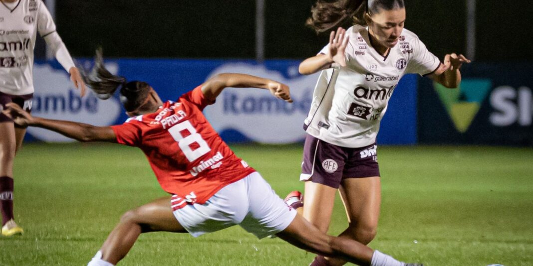 Ferroviária e Bahia se classificam às quartas do Brasileirão Feminino Ferroviária e Bahia se classificam às quartas do Brasileirão Feminino