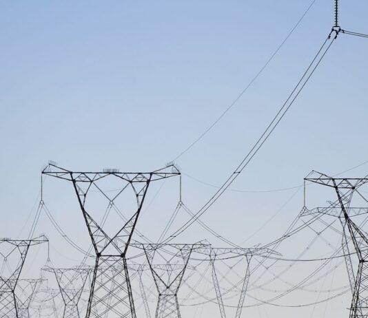 ONS suspende geração excedente de energia pela segunda vez no ano