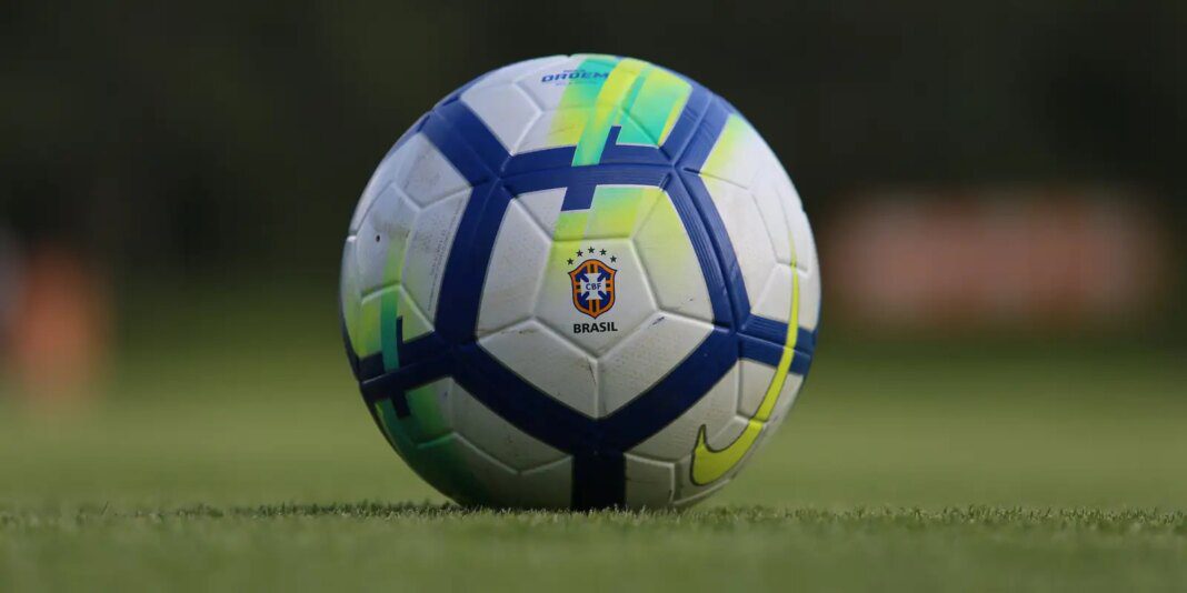 bola_gramado.jpg