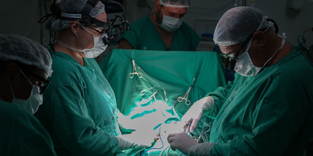 cirurgia_no_imip._credito_igos_toscano._imip.jpg