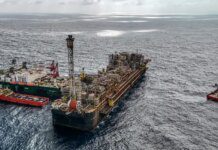 Petroleiros pedem Petrobras mais estatal e menor repasse a acionistas