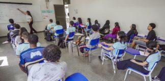 Pisa: Brasil reduz diferença para países ricos no desempenho escolar