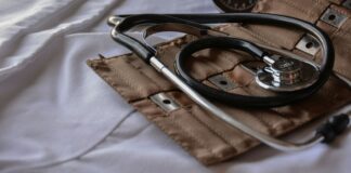 Operação da PF mira quadrilha que falsifica diplomas de medicina