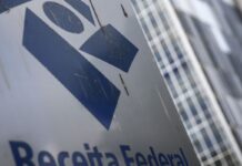 Receita paga nesta segunda último lote de restituição do IR 2026