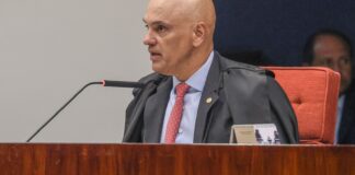Moraes se declara impedido em ação sobre visitas da esposa ao Senado