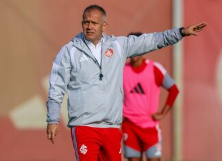 Internacional contrata técnico Eduardo Baptista até o fim da temporada Internacional contrata técnico Eduardo Baptista até o fim da temporada