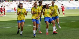 Seleção feminina derrota Canadá e avança às oitavas do Mundial Sub-20 Seleção feminina derrota Canadá e avança às oitavas do Mundial Sub-20