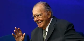 Aos 96 Anos, José Sarney Volta A Ser Internado Em São Paulo