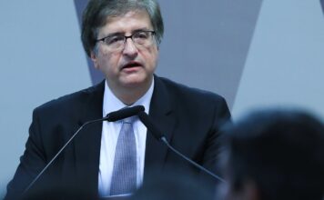 PGR pede que STF anule investigação de conversa entre Vorcaro e Moraes