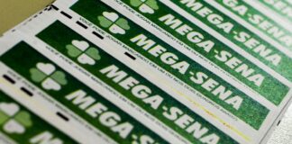Mega-Sena acumula; confira os números sorteados