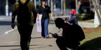 Percentual de jovens nem-nem no Brasil cai para 22,4%, mostra estudo