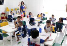 Escolha de livros didáticos para educação infantil começa nesta terça