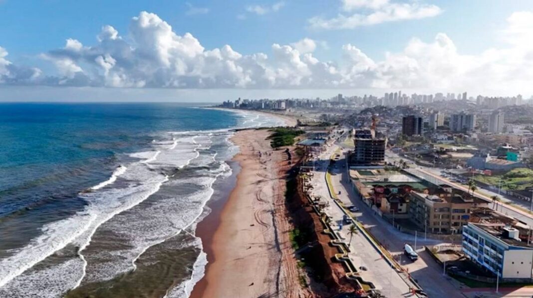 Atividades De Promoção à Saúde São Oferecidos Na Praia Da Atividades De Promoção à Saúde São Oferecidos Na Praia Da Boca Do Rio