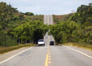 Obras Podem Alterar Trânsito Na Estrada Do Coco E Linha Verde Até Domingo (1º) Obras Podem Alterar Trânsito Na Estrada Do Coco E Linha Verde Até Domingo (1º)