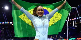 Rebeca Andrade conquista o tri no Mundial de Ginástica na Holanda Rebeca Andrade conquista o tri no Mundial de Ginástica na Holanda