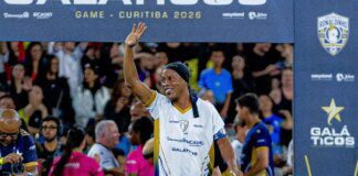 Ronaldinho Gaúcho anuncia volta aos gramados pelo italiano Ravenna Ronaldinho Gaúcho anuncia volta aos gramados pelo italiano Ravenna
