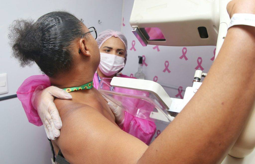 Salvador Recebe Caminhão Com Exames Gratuitos De Mamografia Até Novembro Salvador Recebe Caminhão Com Exames Gratuitos De Mamografia Até Novembro