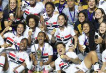 São Paulo segura Corinthians e é campeão brasileiro pela 1ª vez São Paulo segura Corinthians e é campeão brasileiro pela 1ª vez