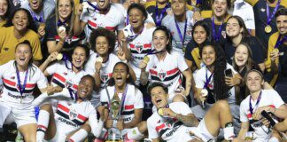 São Paulo segura Corinthians e é campeão brasileiro pela 1ª vez São Paulo segura Corinthians e é campeão brasileiro pela 1ª vez