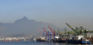 Previsão de superávit comercial de 2026 cai para US$ 84,4 bilhões