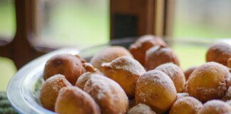 Bolinho de chuva: receita sem leite e sem farinha de trigo derrete na boca