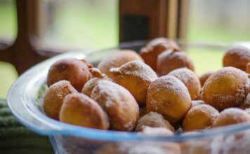 Bolinho de chuva: receita sem leite e sem farinha de trigo derrete na boca