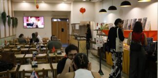 Setor de serviços cai 0,1% de julho para agosto, mostra IBGE