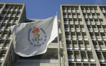 Peças universitárias e de escolas técnicas ocupam palcos da Uerj