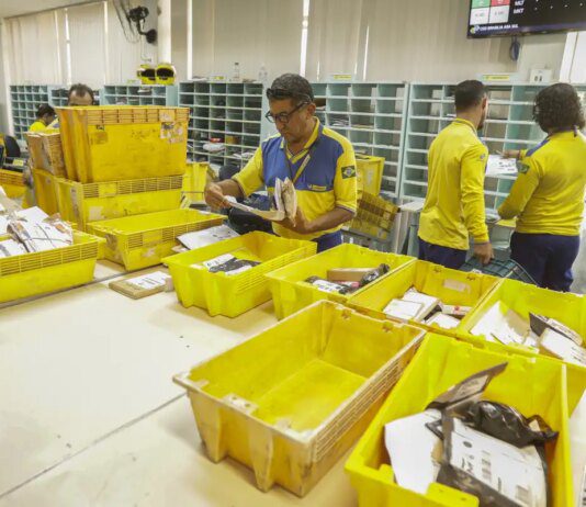 AliExpress e Correios firmam acordo para acelerar entregas no Brasil