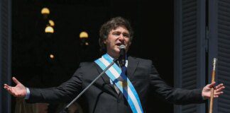 Anistia Internacional vai denunciar Milei por ofender jornalistas