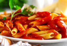 Dia do Macarrão: molho sugo caseiro promete sabor de restaurante italiano